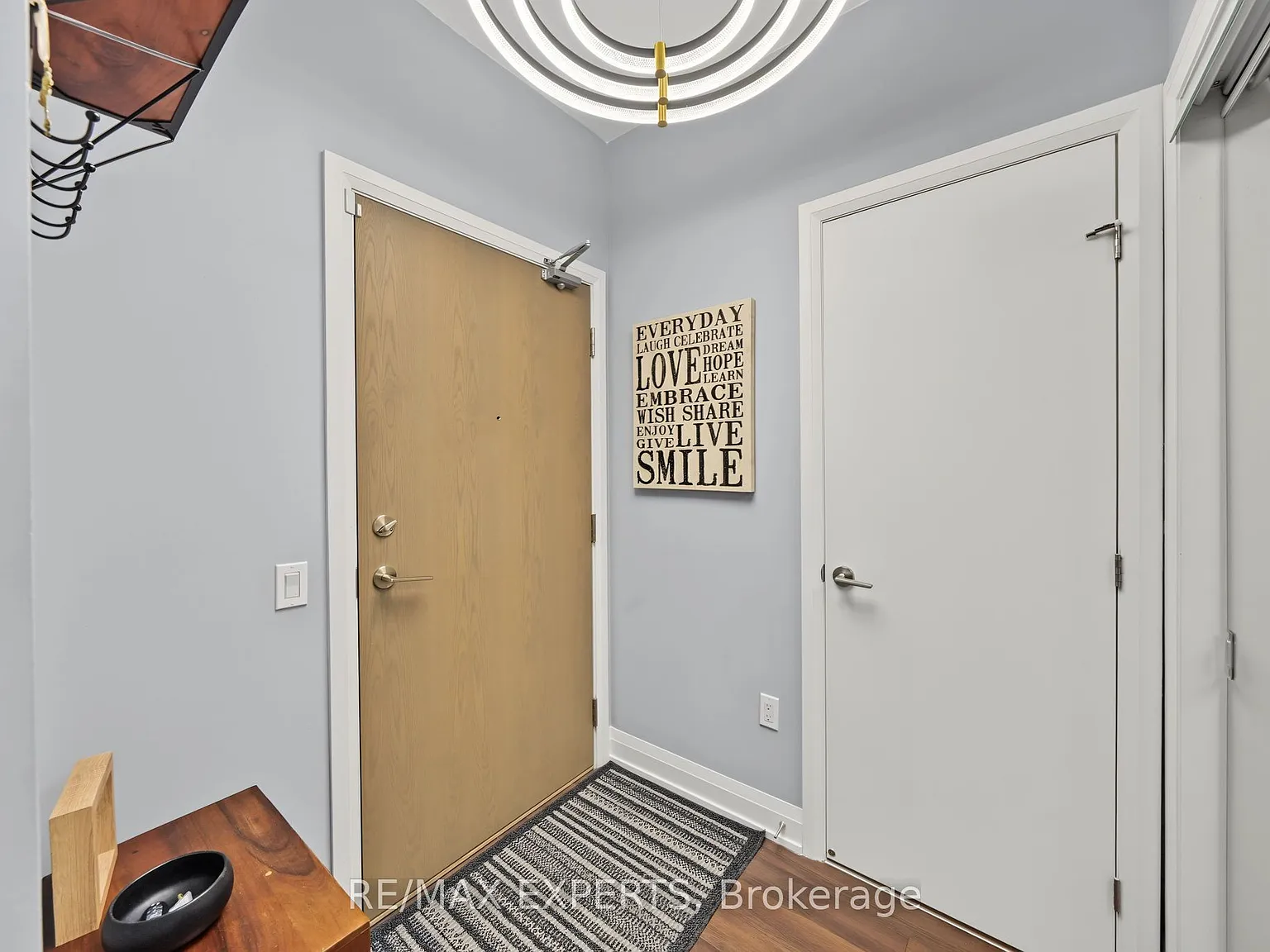 3 bed, $3,600 — Photo 3