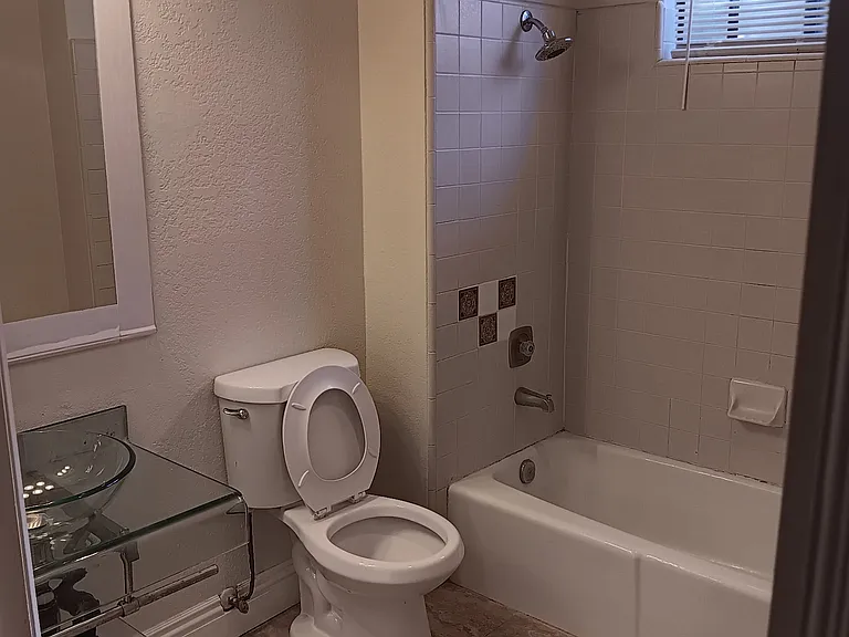 1354 W Avenue J4 — Photo 9