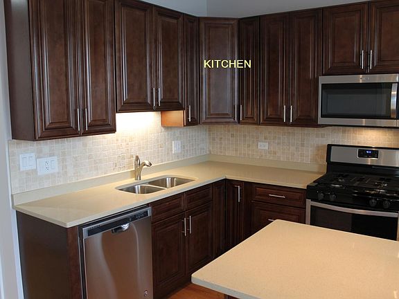5th image of 2336 N Maplewood Ave APT 2
