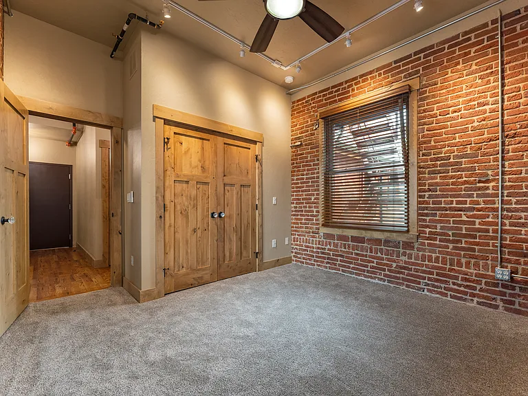 1128 N Grant St #200 — Photo 20