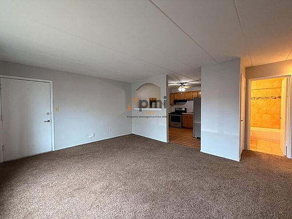 5th image of 111 Harrington Ave APT 4