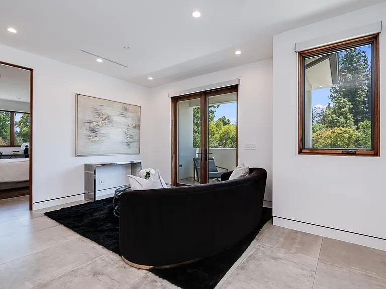 23262 Gonzales Dr — Photo 36