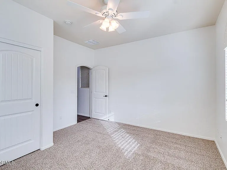 122 W Aster Dr — Photo 25