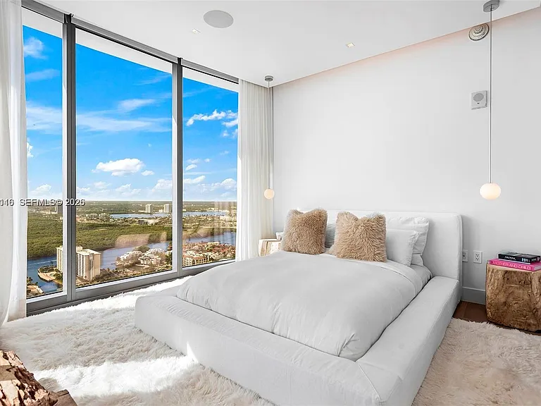 15701 Collins Ave #4105 — Photo 25