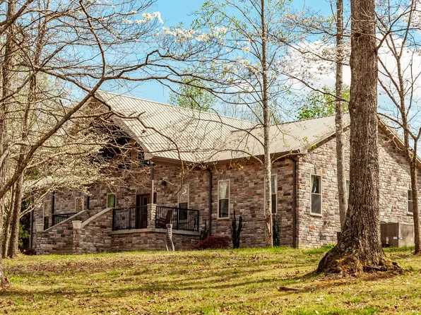 3376 Highway 52 E, Bethpage, TN 37022