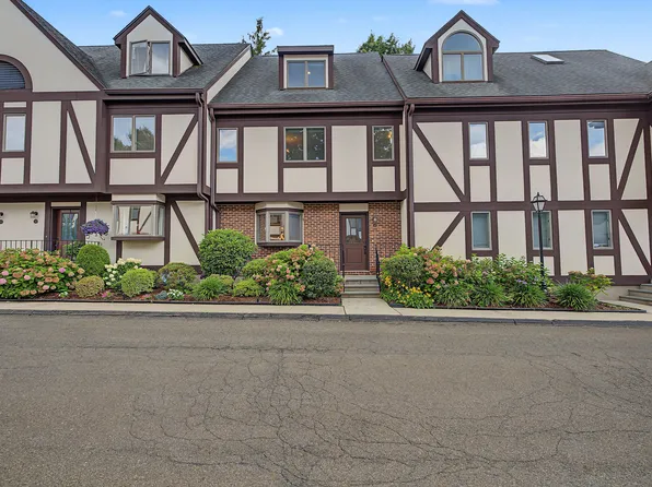 668 Glenbrook Rd Unit 17, Stamford, CT 06906
