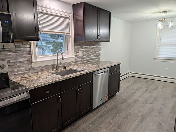 4th image of 314 Warren Rd