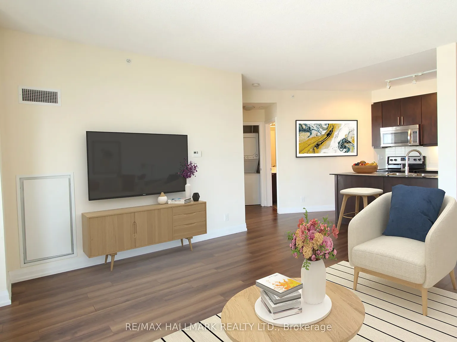 1 bed, $2,350 — Photo 4