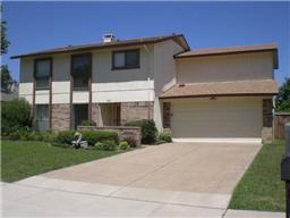 2nd image of 841 Bowling Green Dr