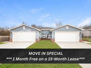 6600 NW Kathleen St, Bentonville, AR 72713