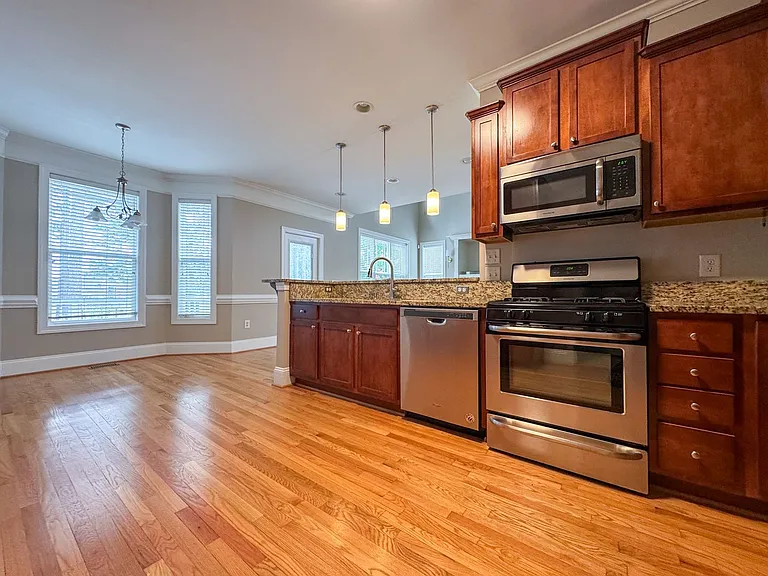 709 Kensington Park Rd — Photo 16