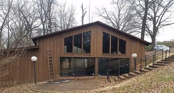 2nd image of 6 Briar Dr