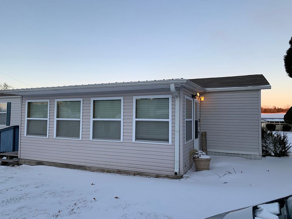 1st image of 2614 Miller Dr