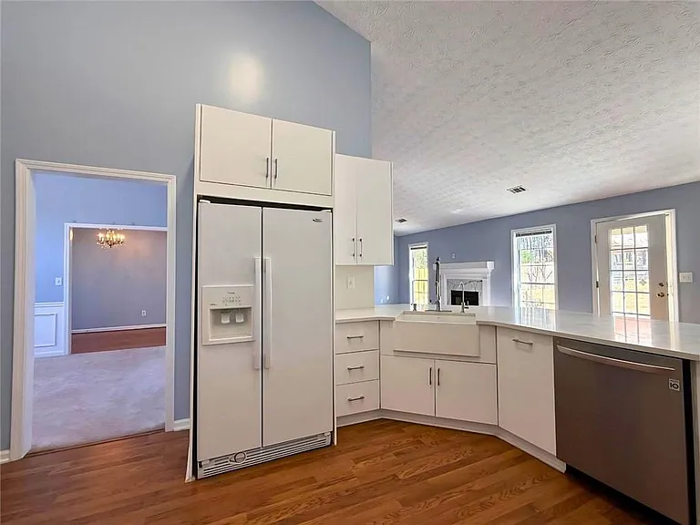 2029 Manor Oak Ln — Photo 14