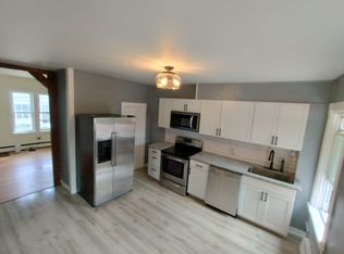 18 Scott Rd #1R, Cumberland, RI 02864