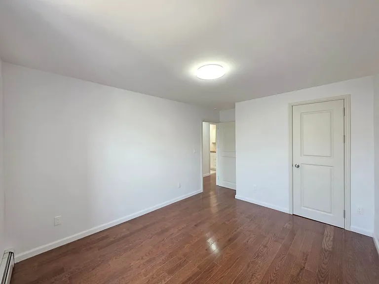1418 Bath Ave #2-F — Photo 7