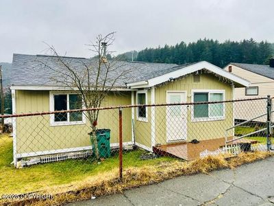 411 Maple Ave, Kodiak, AK, 99615