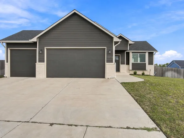 10718 E Bonita St, Wichita, KS 67207