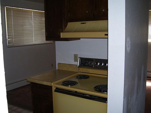 4th image of 2121 Thomas Ave APT 4