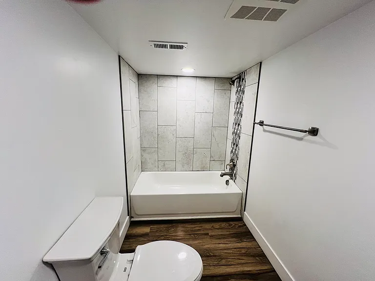 1031 Colorado Ave #B — Photo 6