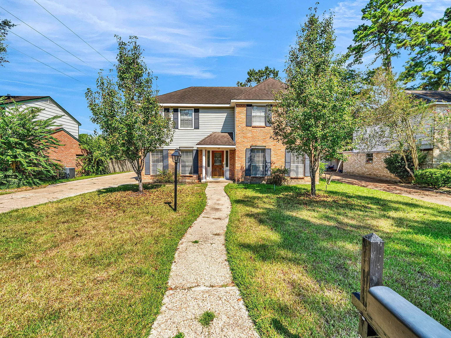 4 bed, 2.5 bath, 2750 sqft, $2,500 — Photo 1