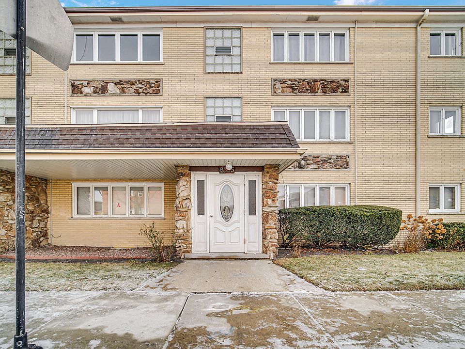 1st image of 6555 W Belmont Ave APT 3C