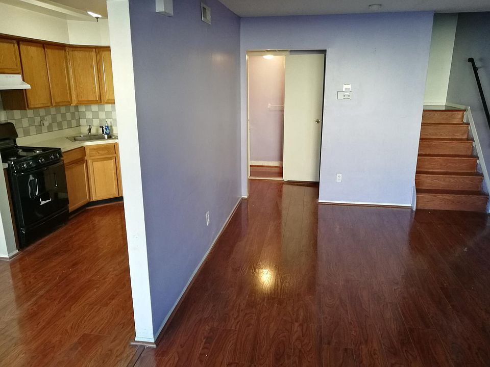 1st image of 38 Thelma Ct