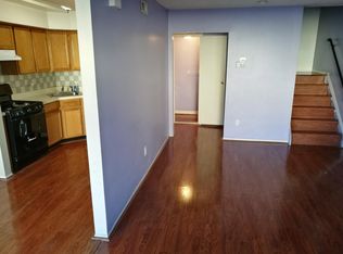 38 Thelma Ct, Staten Island, NY 10304