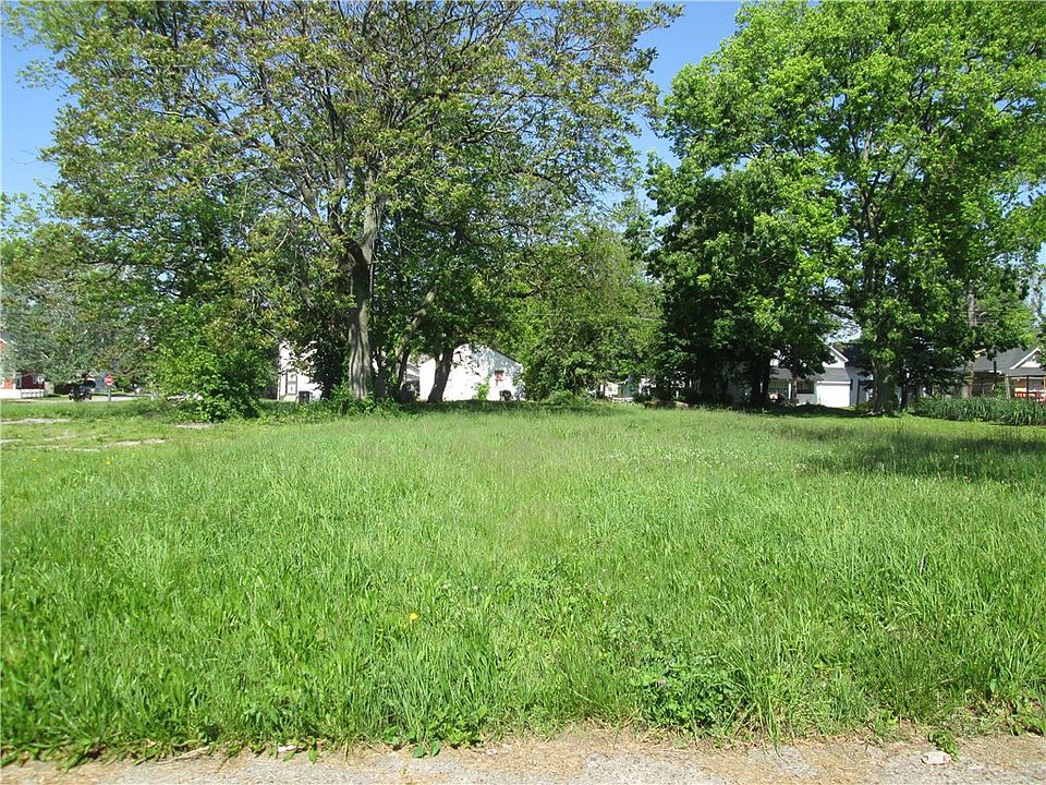 2nd image of 2906 Macpherson Ave