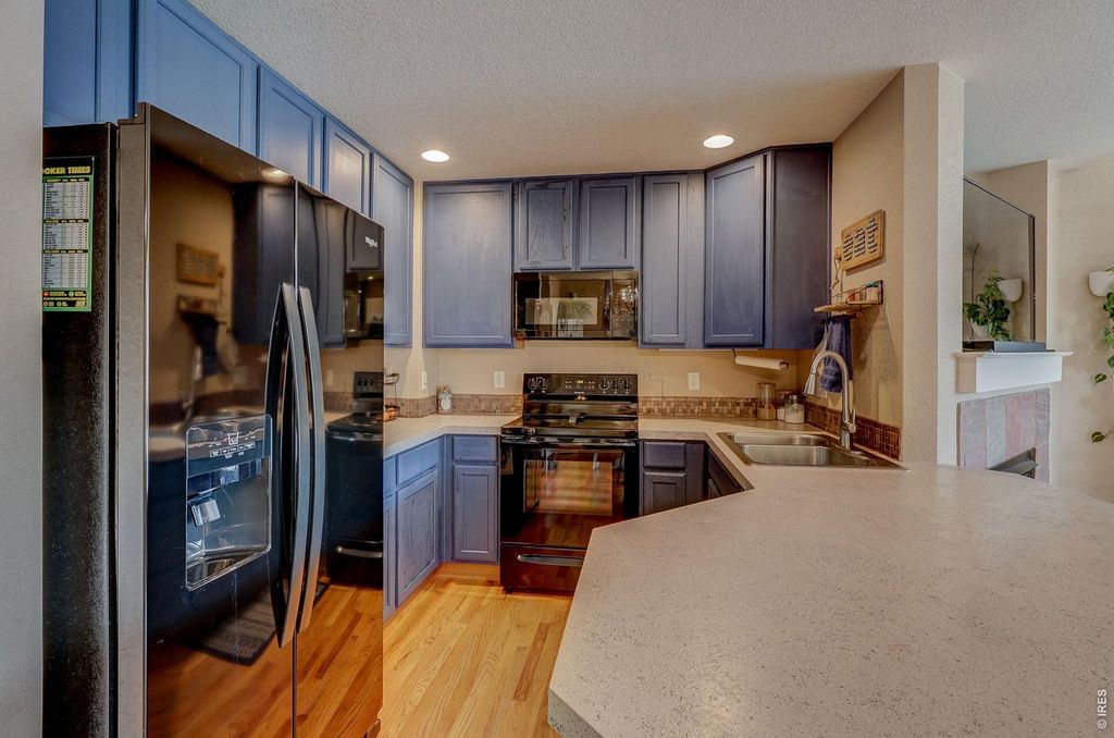 1911 Halfmoon Cir