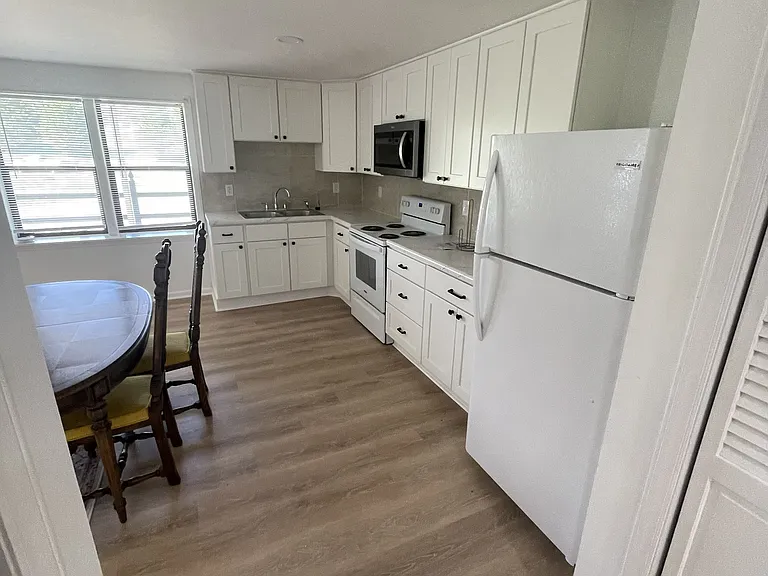 153 Oak Creek Ln #153 — Photo 8