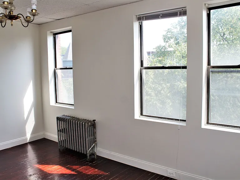 1708 Linden Ave — Photo 16