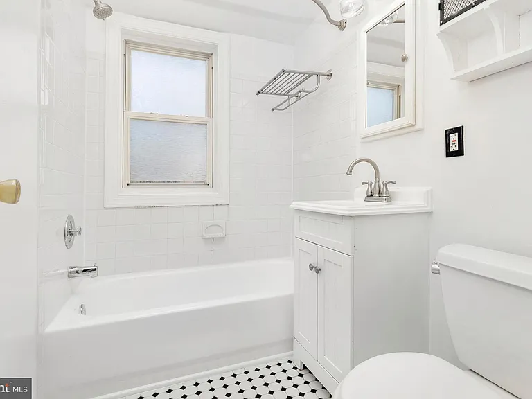 2446 S Nelson St — Photo 14