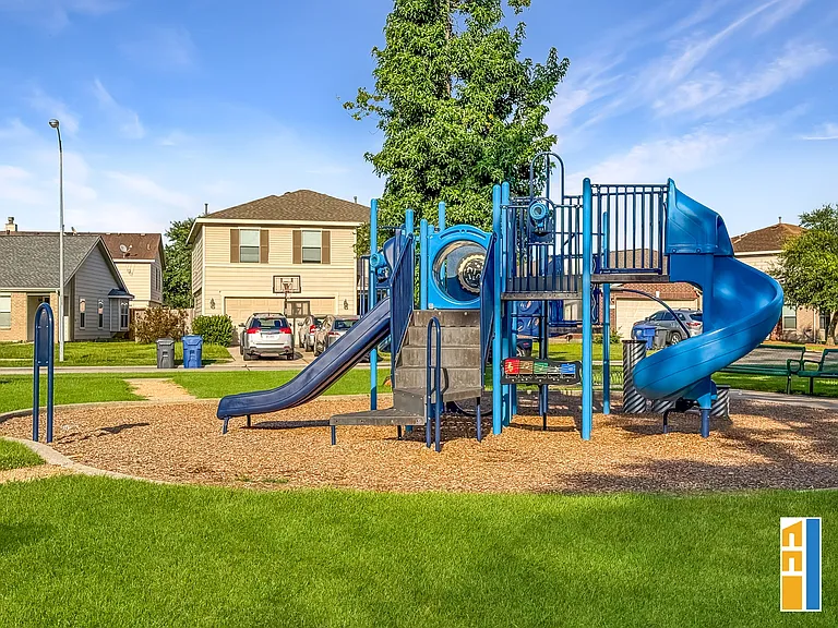 29566 N Legends Bend Dr — Photo 18