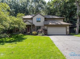 2339 Saint Roberts Ln, Toledo, OH 43617