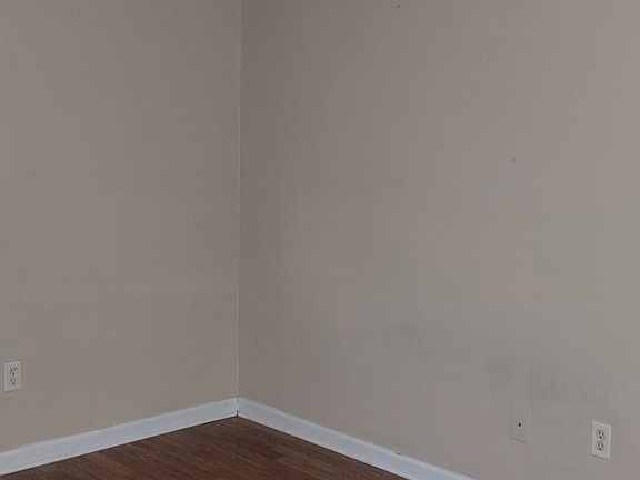 3rd image of 5857 Saffron Ave