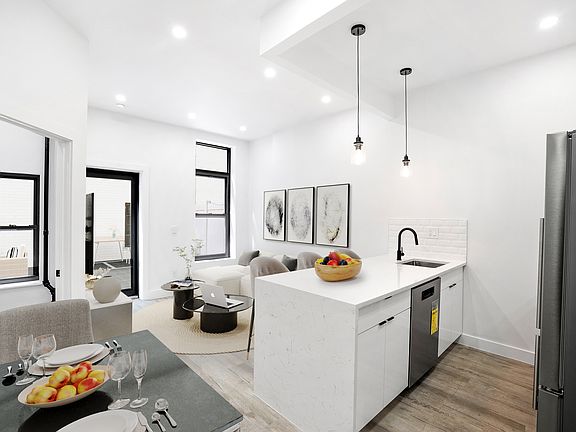 3rd image of 723 11th Ave #1A