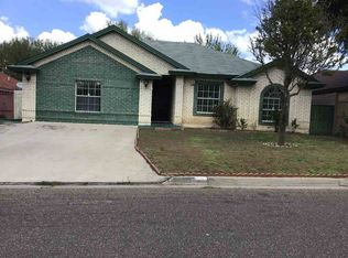 8909 Peak Dr, Laredo, TX 78045