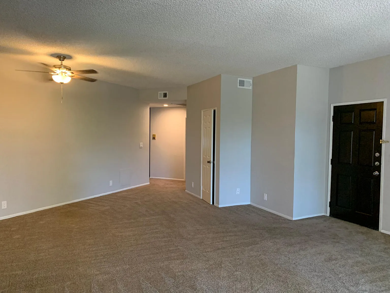 2 bed, $2,950 — Photo 2