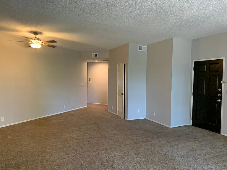 12143 Valleyheart Dr #6 — Photo 2
