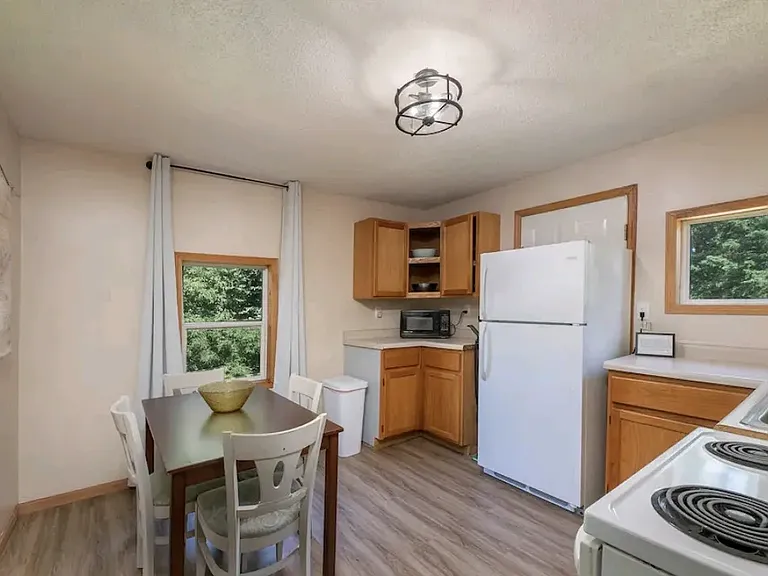 200 N Wildwood Ave #B — Photo 6