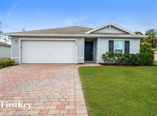 1606 NE 34th Ln, Cape Coral, FL 33909