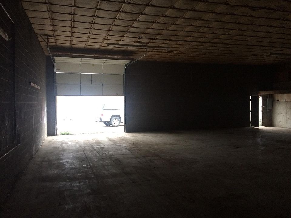 1st image of 420 Wilkes Dr #D