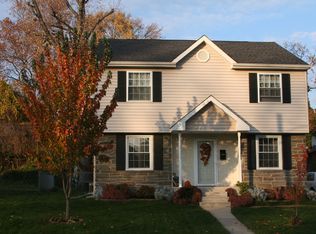 11 Park Ave, Norwood, PA 19074