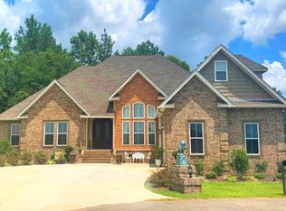 147 Susan Cooley Rd, Lucedale, MS 39452