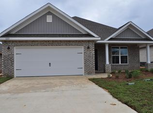 1221 Meadow Trl, Cantonment, FL 32533