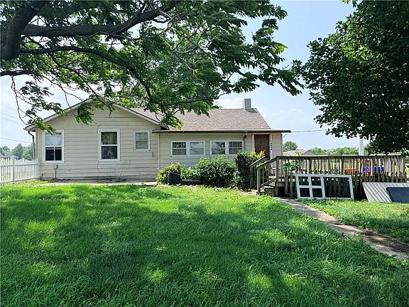 2nd image of 16620 Evans Rd