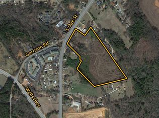 1303 S Oak St, Seneca, SC 29678