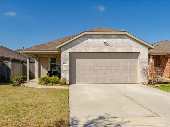 4143 Saltillo Lakes Dr, Baytown, TX 77521