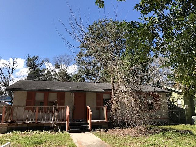 2nd image of 106 Nesmith Ave